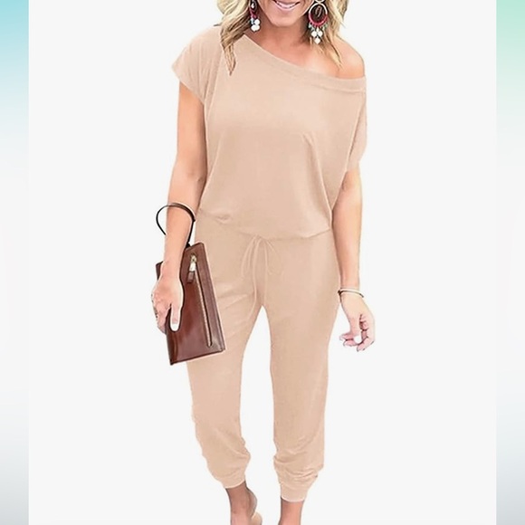 Pretty Garden, Peach color Jumpsuit, on or off shoulder. Size XL - Picture 2 of 16